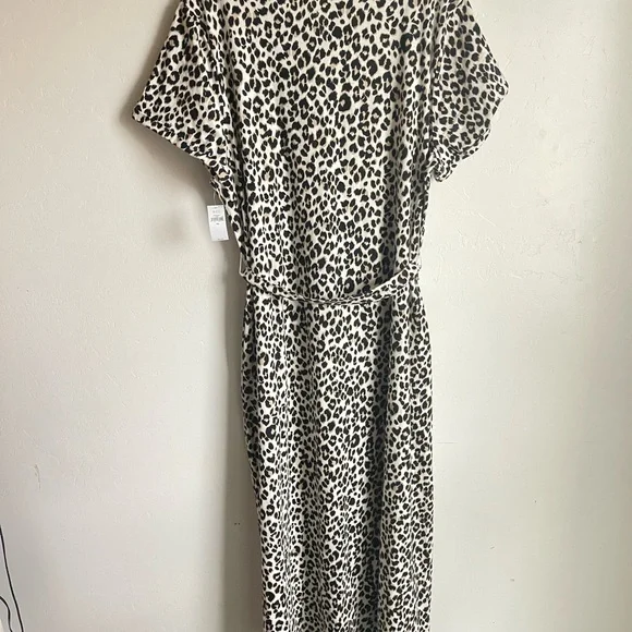 NWT Old Navy Black and White Leopard Print Maxi Sundress Short Cuffed Sleeves - Picture 2 of 5